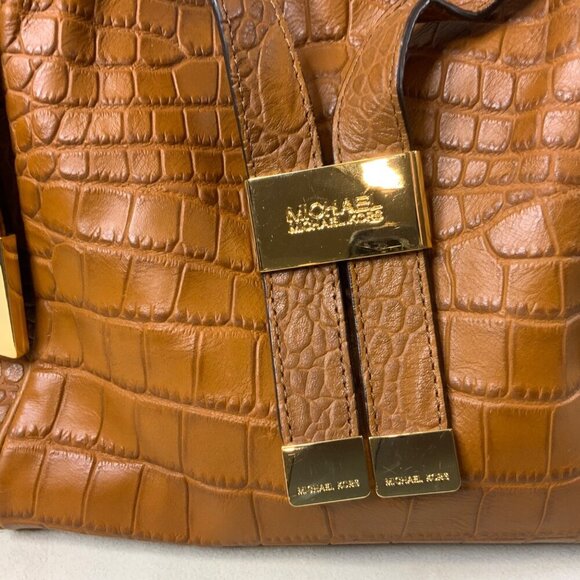 Michael Kors Camel colored Croc Embossed Leather tote bag/gold hardware - Picture 6 of 14